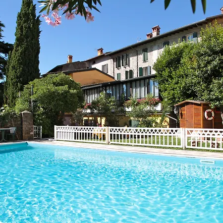 San Filis Szálloda 3*