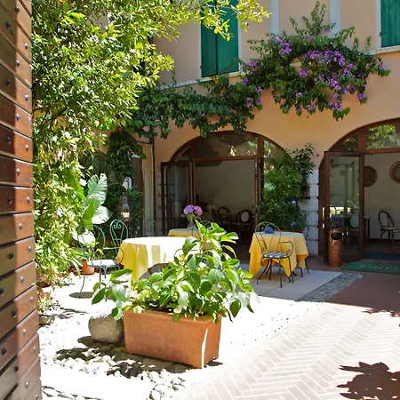 Szálloda San Filis 3*